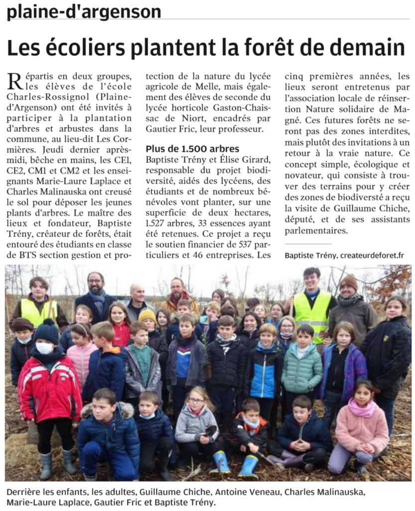 Plaine d'Argenson - Les écoliers plantent la forêt de demain.